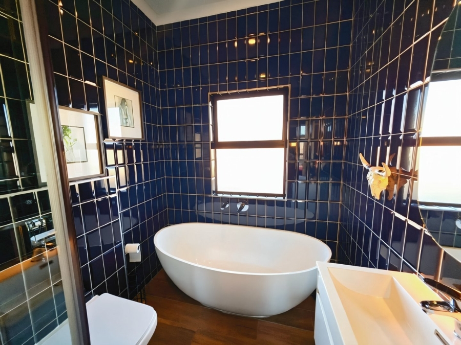 To Let 3 Bedroom Property for Rent in Sandown Western Cape